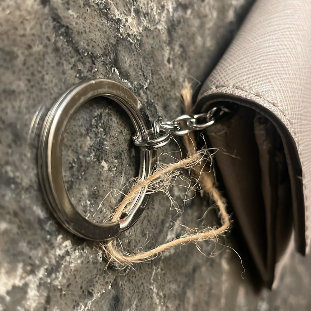 * Michael Kors Compact Wallet - Picture 4 of 13